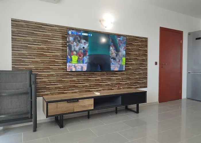 California Complex Sunny Beach