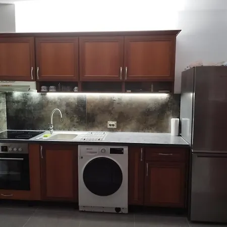 California Complex Apartman Napospart