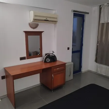 California Complex Apartman *