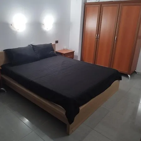 California Complex Apartament