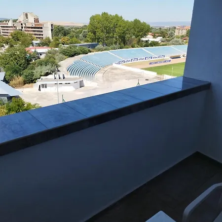California Complex Слънчев бряг
