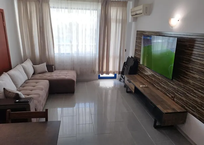 California Complex Διαμέρισμα *